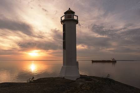 Neist Point Lighthouse: The Ultimate Sunset Destination on Skye