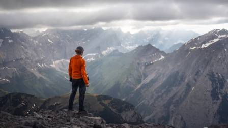 The Transformative Health Benefits of Regular Hiking: A Guide to Body, Mind, and Community
