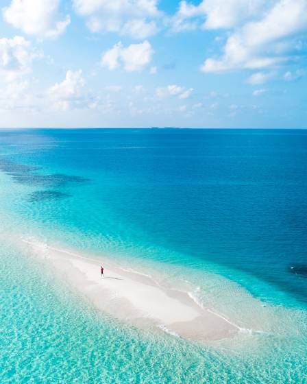 15 Waters So Clear They Defy Reality: A Global Guide to Liquid Serenity
